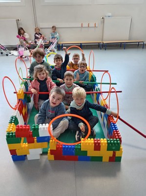 moment-de-detente-pour-les-enfants-de-la-garderie
